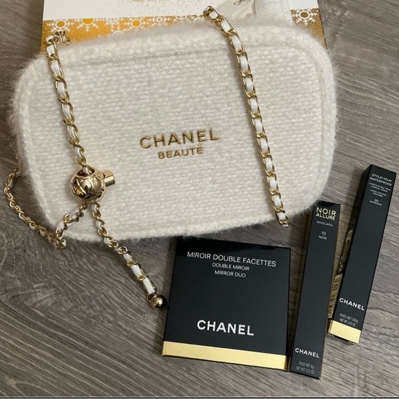 Makeup Set with Pouch - Picture 2 of 8